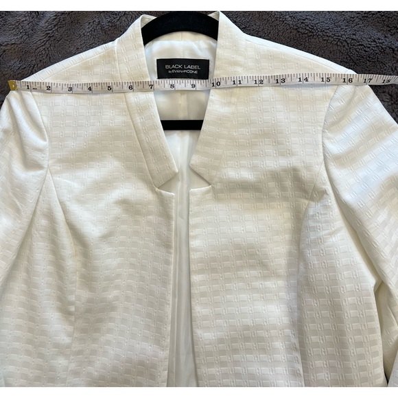 Black Label by Evan-Piccone size 6   16 inches wide by 22 inches long. - Picture 4 of 9